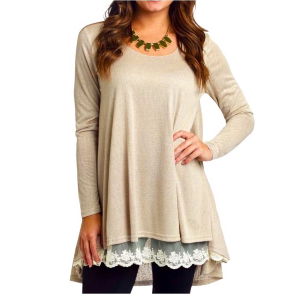 UMGEE Scoopneck Textured Cream Lace Trim Tunic Blouse Size Large